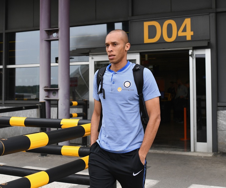 Inter, solo contrattura per Miranda: recupera per il Sassuolo