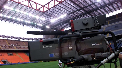 Diritti tv, abbonati disorientati: cosa fare adesso?