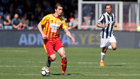 Calciomercato Benevento, destino incerto per Guilherme e Djuricic