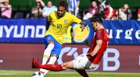 Brasile, 3-0 all'Austria: Neymar come Romario VIDEO