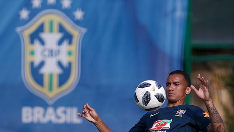 Brasile, Mondiale finito per Danilo