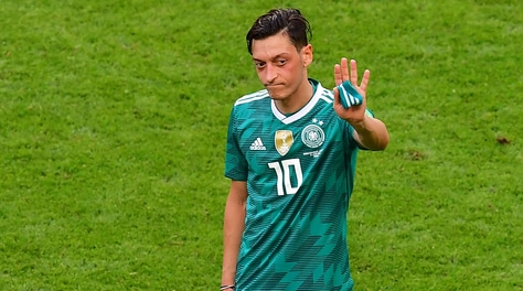 Hoeness: «Felice che Ozil abbia lasciato la nazionale»