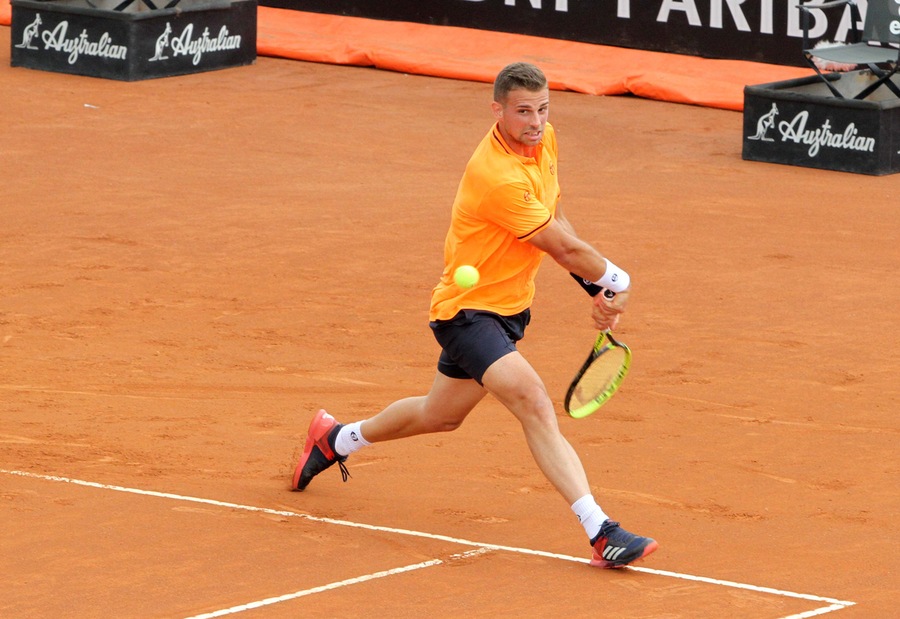 Tennis, Mosca: ottimo esordio di Napolitano