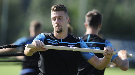 Calciomercato Lazio: Milinkovic diviso tra Real e rinnovo