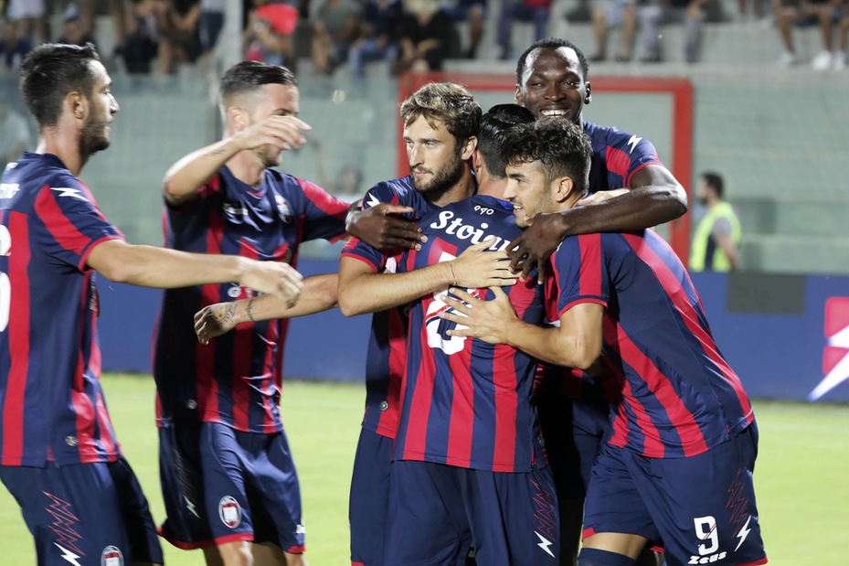 Crotone, sospesa agibilità dello stadio
