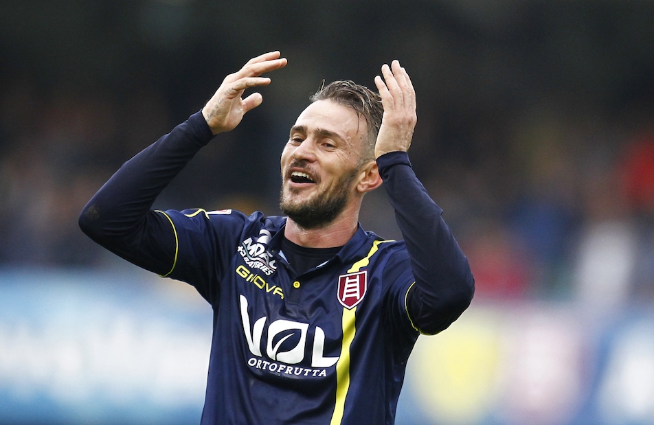 Calciomercato Casertana, ufficiale: arriva Floro Flores