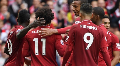 Il City travolge il Cardiff e insegue un inarrestabile Liverpool. United bloccato dal Wolverhampton