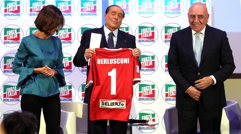 Berlusconi: «Nel mio Monza solo calciatori senza barba, tatuaggi ed orecchini»