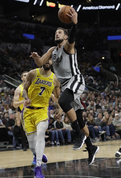 Belinelli show: vincono gli Spurs. I Bulls ko all'overtime