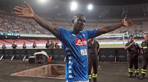 Napoli, no a 103 milioni del Manchester United per Koulibaly