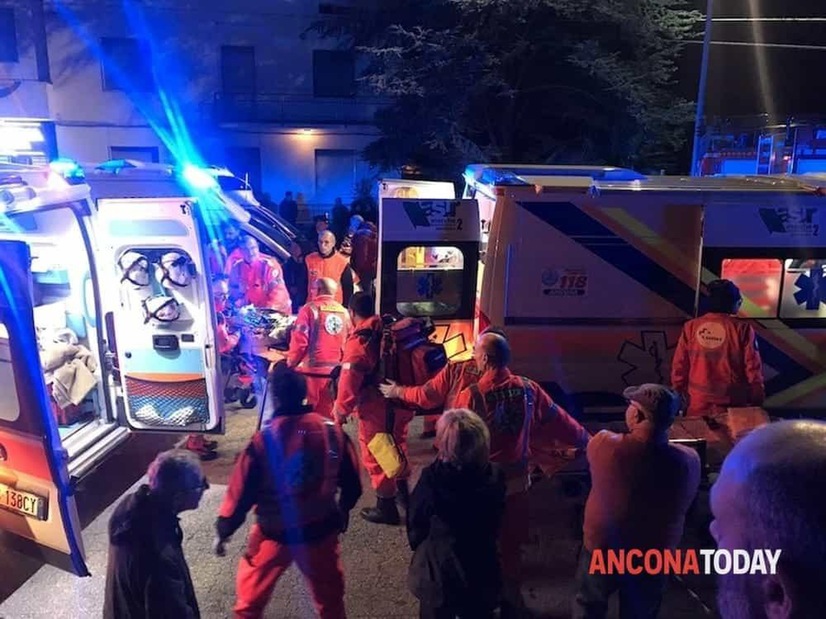 Tragedia durante un concerto di Sfera Ebbasta: muoiono sei persone