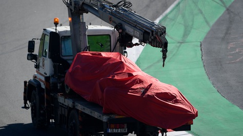 F1 test Barcellona, Ferrari: «Guasto meccanico, Vettel ok»