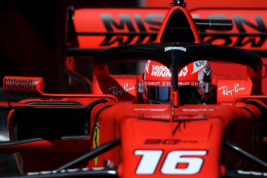 F1 test Barcellona: comanda Sainz, problemi Ferrari