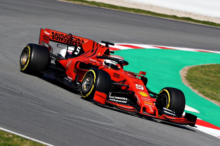 F1, Vettel chiude i test davanti a Hamilton