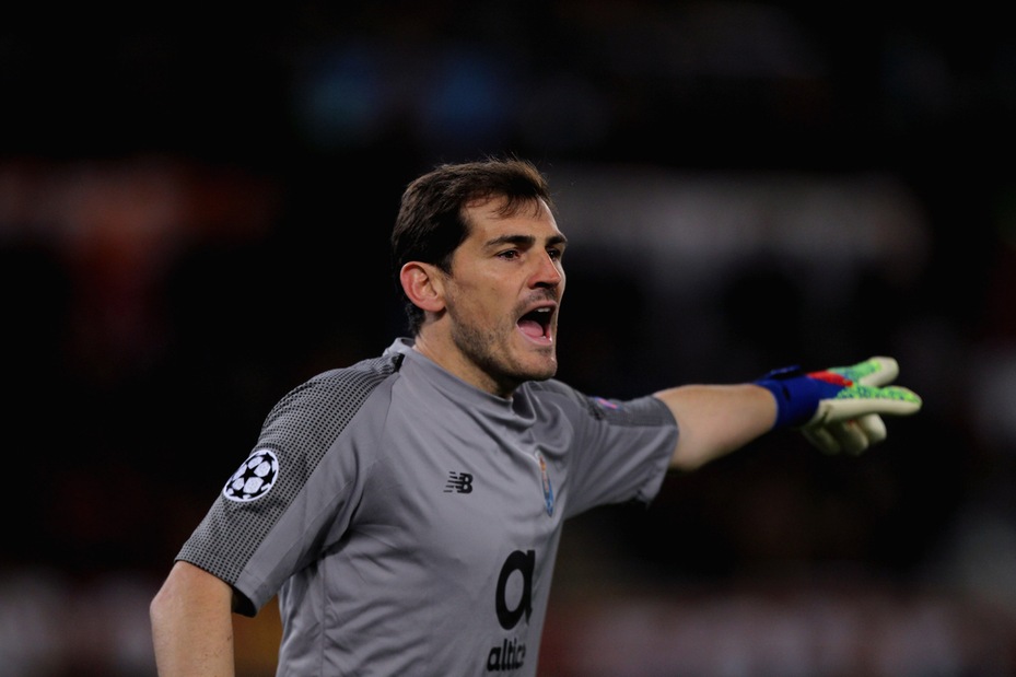 Iker Casillas rinnova con il Porto