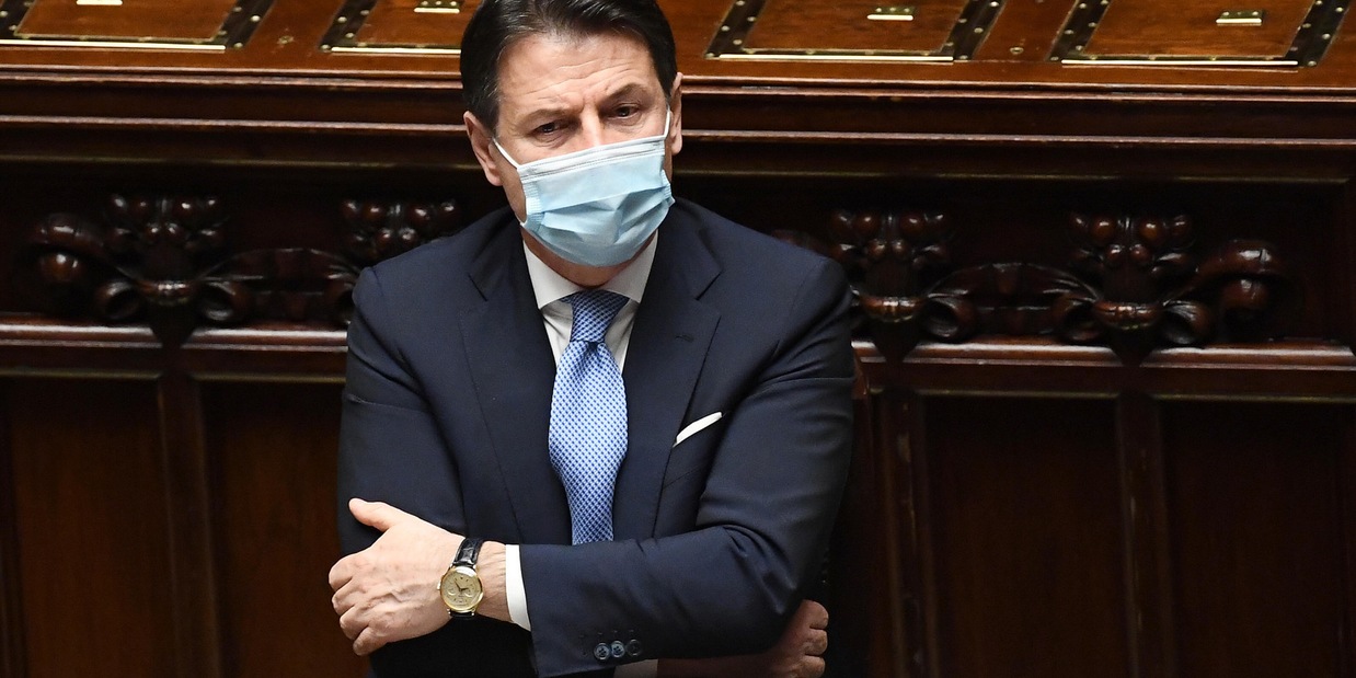Conte si dimette: oggi andrà al Quirinale Conte si dimette: oggi andrà al Quirinale