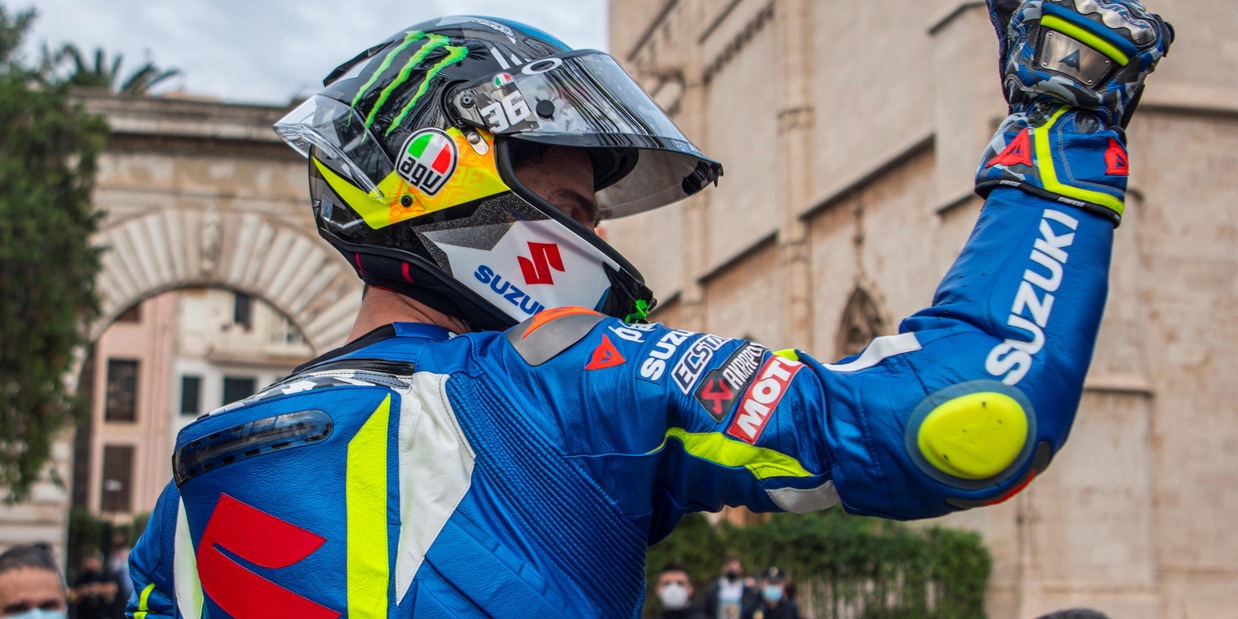 MotoGp: Suzuki presenta la nuova GSX-RR MotoGp: Suzuki presenta la nuova GSX-RR