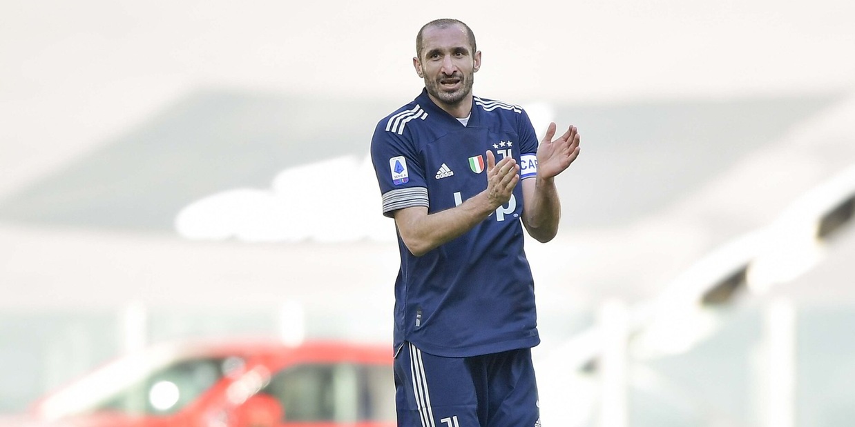 Chiellini: "Ibrahimovic è il mio miglior nemico"