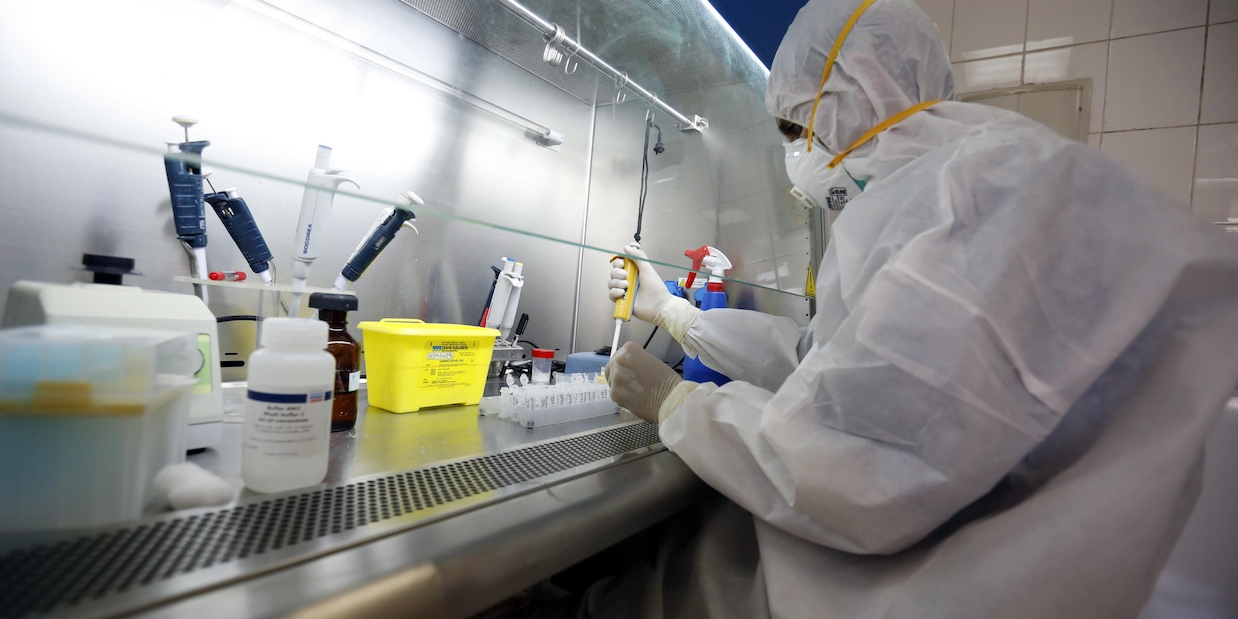 "Coronavirus, notizia pessima: gli anticorpi durano solo un mese!"