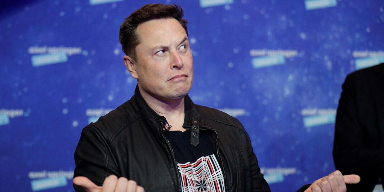 Elon Musk shock, persi 22 miliardi in una settimana: cosa è successo