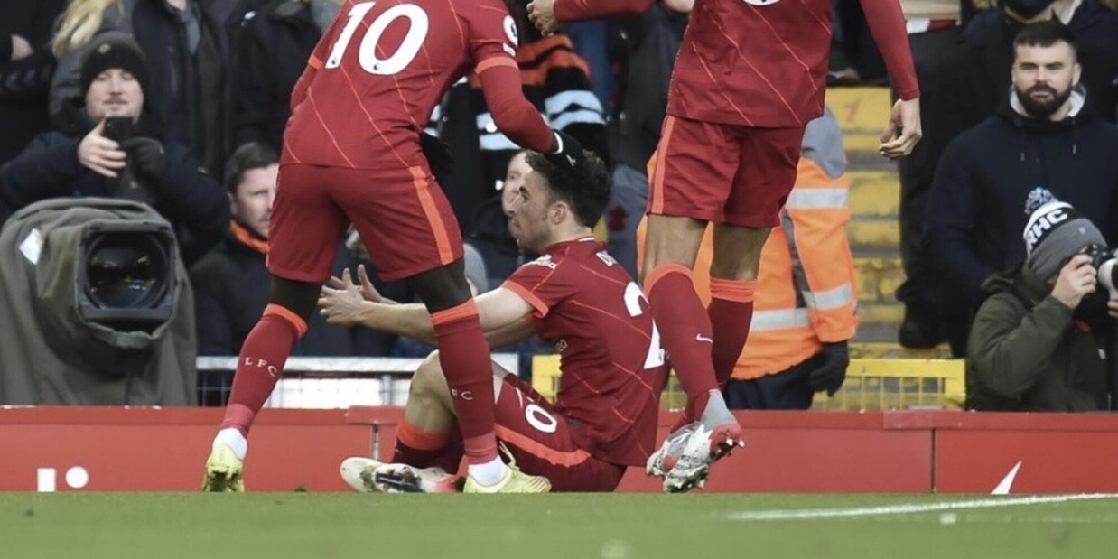 Diogo Jota, che giornata: lascia il torneo di FIFA e segna ad Anfield