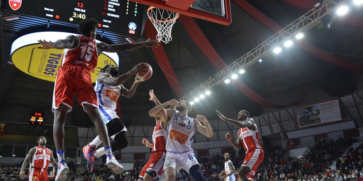 Covid, basket: rinviata Trento-Varese in Serie A