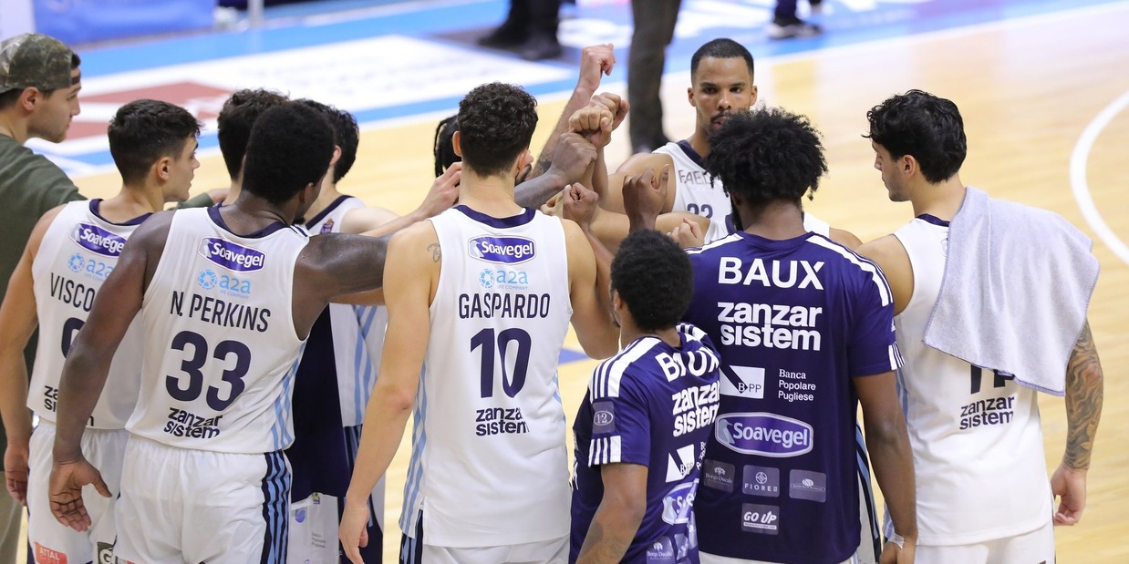 Happy Casa Brindisi, focolaio Covid: 10 positivi