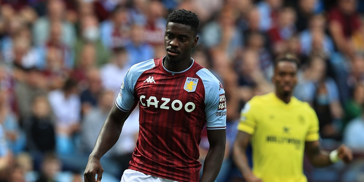 Tuanzebe al Napoli, la firma fino a giugno