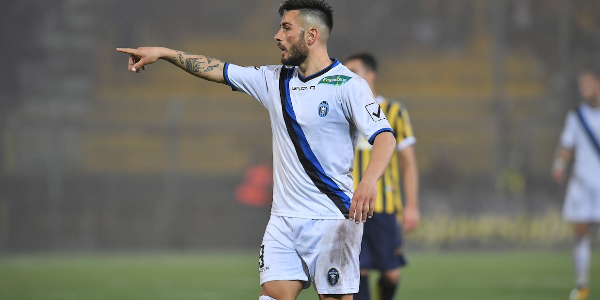 Calciomercato Renate, tesserato l'attaccante De Sena