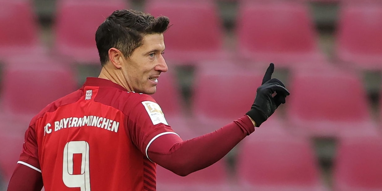 Bayern, Lewandowski se ne va? "Rinnovo al ribasso o cessione in estate"