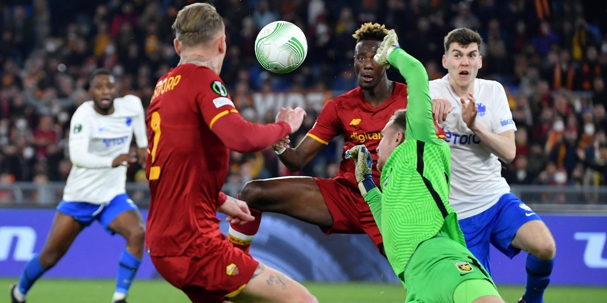 Roma-Vitesse 1-1: Abraham al 91' regala a Mourinho i quarti di finale