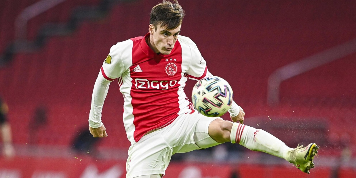 Napoli, occhio: "Tagliafico vuole andarsene, l'Ajax vuole 7 milioni"