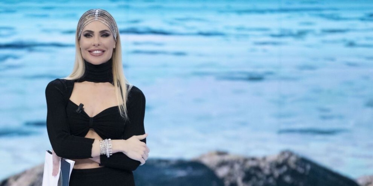 Ilary Blasi svela cosa mangia prima di ogni puntata dell'Isola dei Famosi