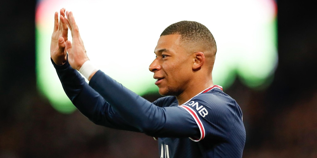 "Offerta paurosa del Psg a Mbappé: 230 milioni di euro in due anni!"