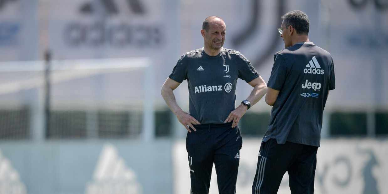 Juve di nuovo in campo: si prepara la sfida alla Lazio, esercizi sul possesso palla