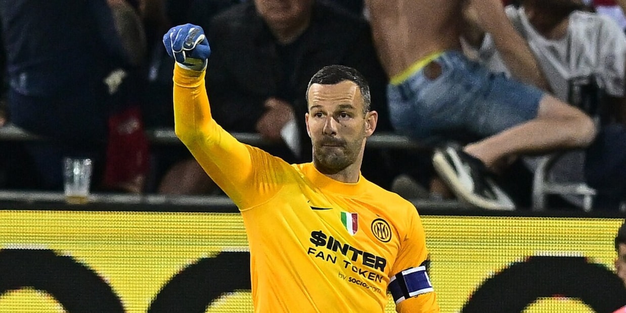 Inter, il bilancio di Handanovic: "Annata di forti emozioni. Vorrei segnare un gol..."