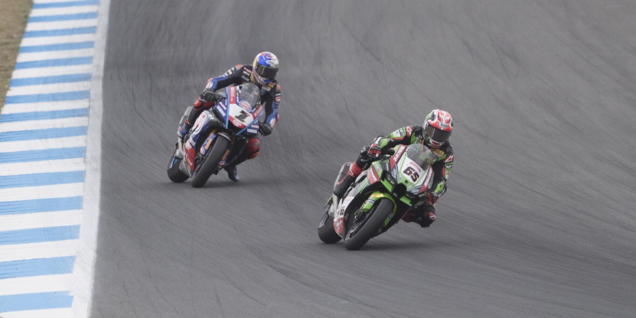 Superbike: Jonathan Rea vince gara-2 a Estoril