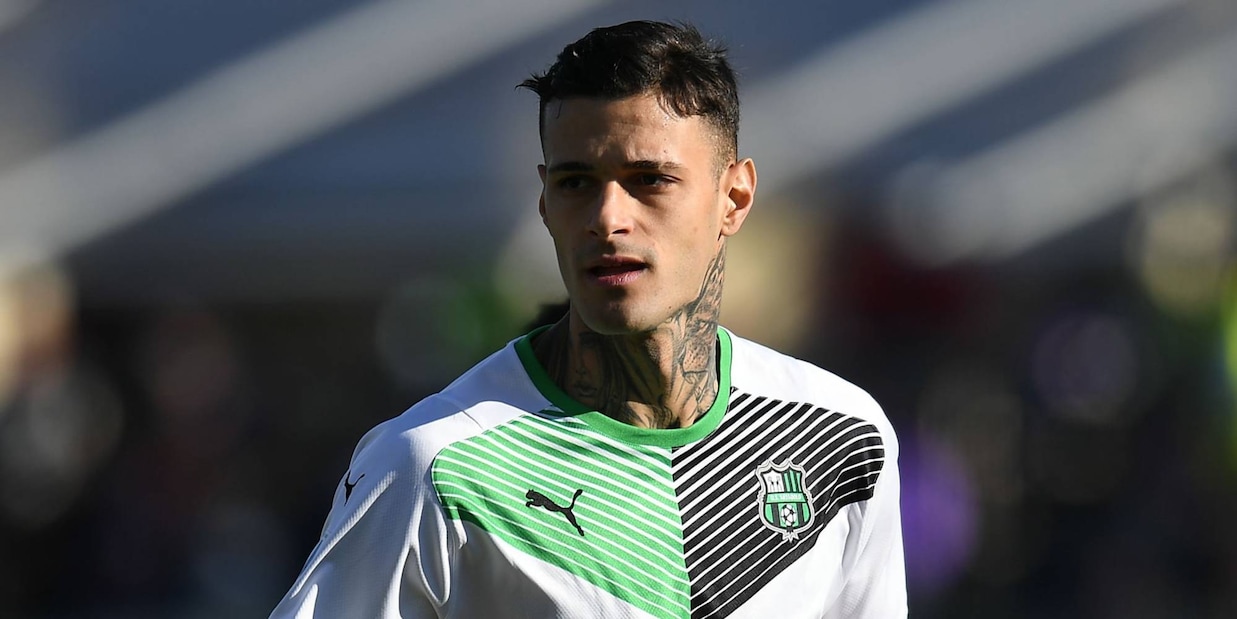 Moda, tatuaggi e gaming: Scamacca racconta le sue passioni oltre il calcio