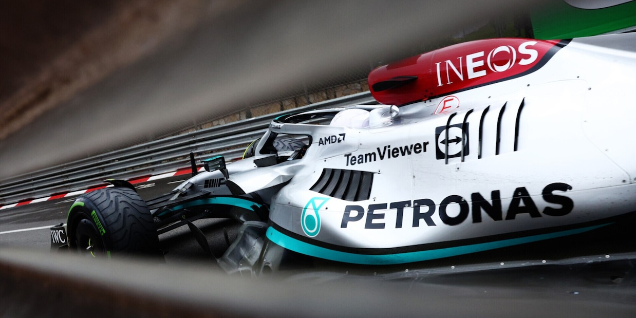 F1, Mercedes a Baku con la stella arcobaleno per il movimento LGBT