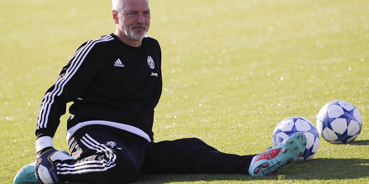 Tacconi: «Buffon ritirati. Con me vincevamo Italia 90»