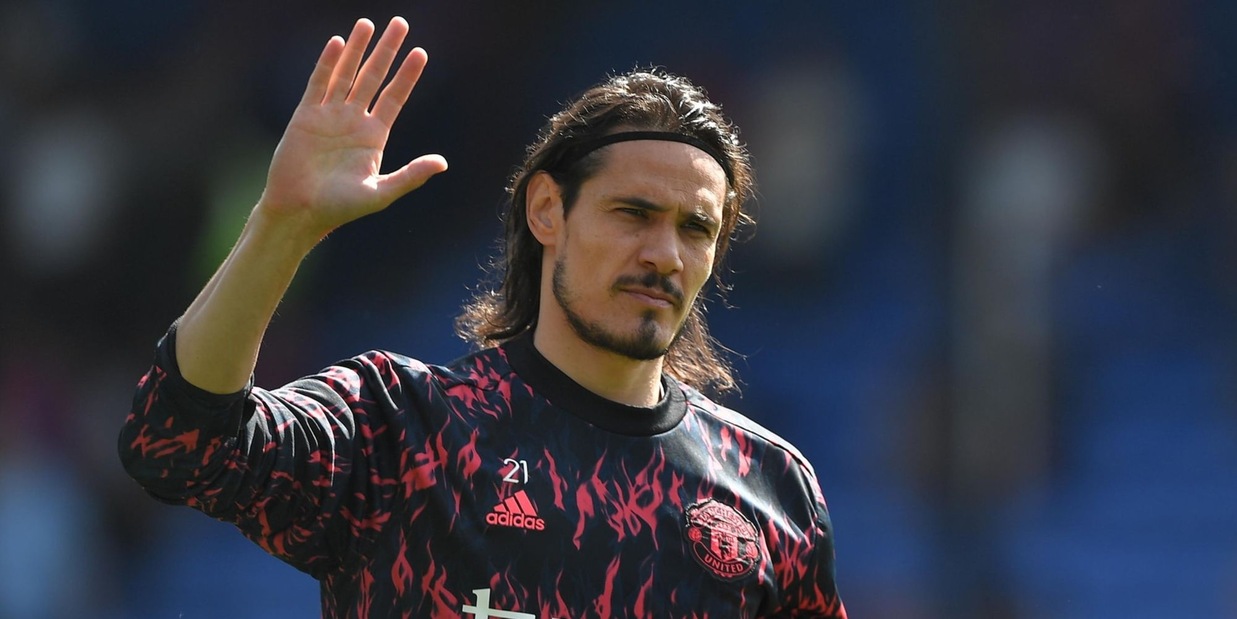 Salernitana nel vivo: Esposito, Destro e la risposta di Cavani