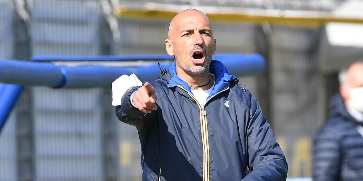 Calciomercato Avellino, priorità sfoltire la rosa