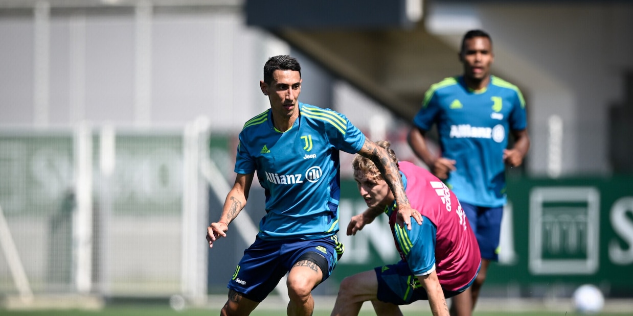 Juve, allenamento congiunto con il Pinerolo: in gol Di Maria