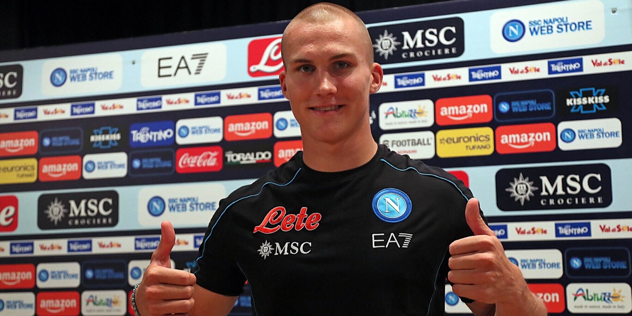 Ostigard: "Ho voluto fortemente il Napoli. Giocherò dove vorrà Spalletti"