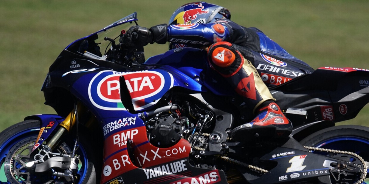 Superbike, Repubblica Ceca: Razgatlioglu trionfa in gara-2