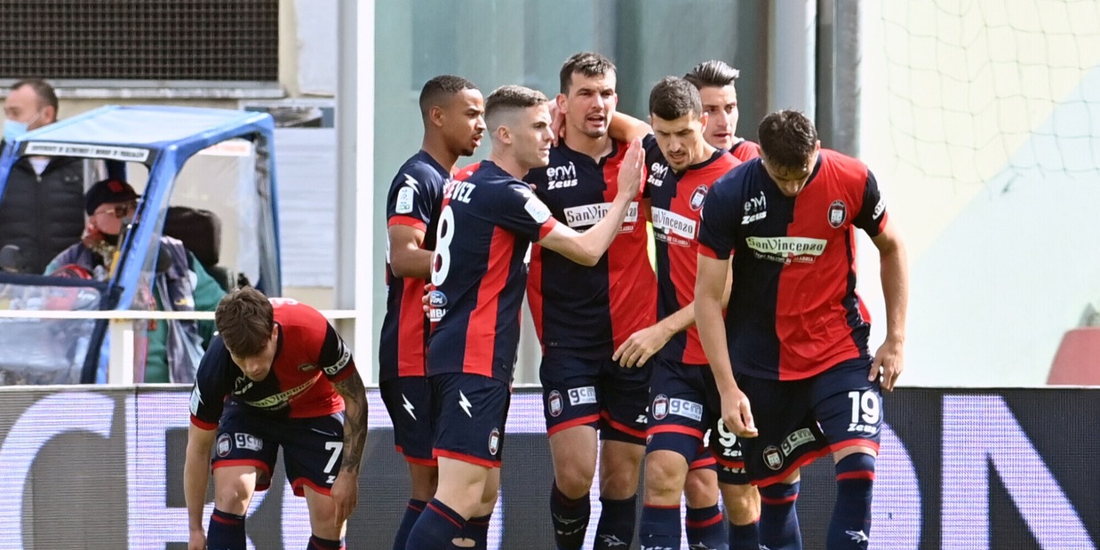 Calciomercato Serie C, Crotone: presi Pannitteri e Tribuzzi
