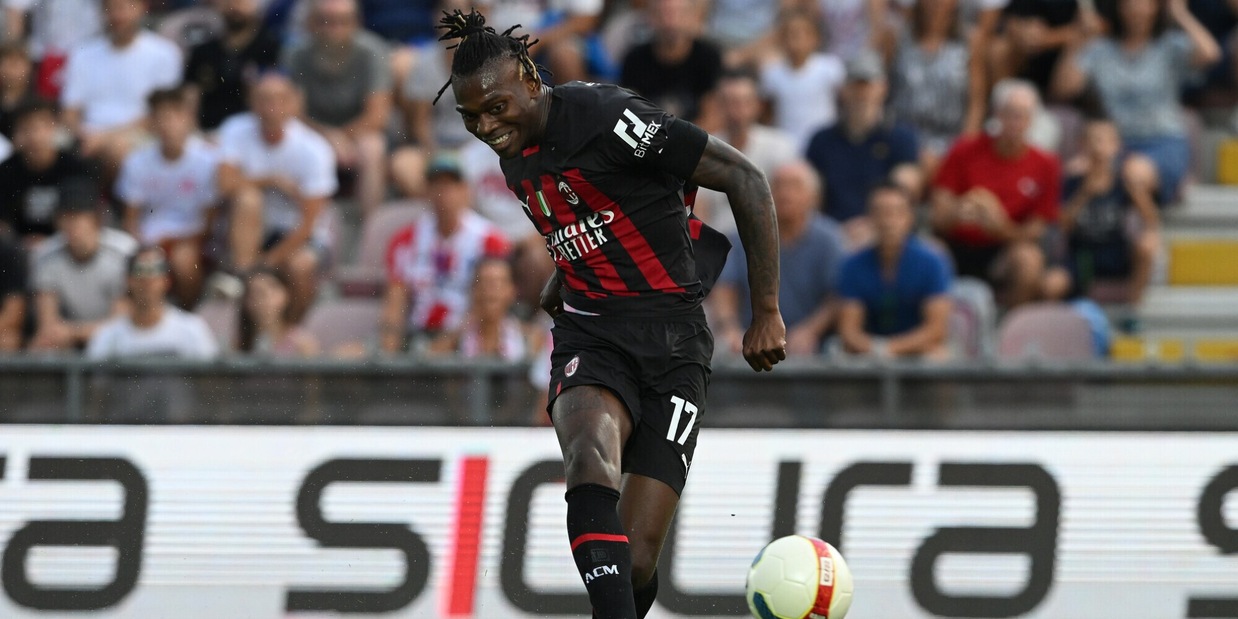 Milan show, goleada con il Vicenza: esordio di De Ketelaere