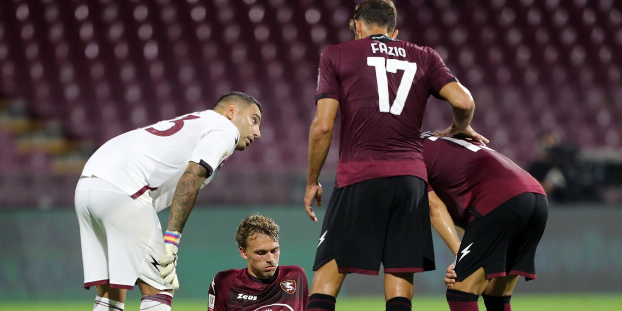 Salernitana, tegola Bohinen: lesione parziale al collaterale