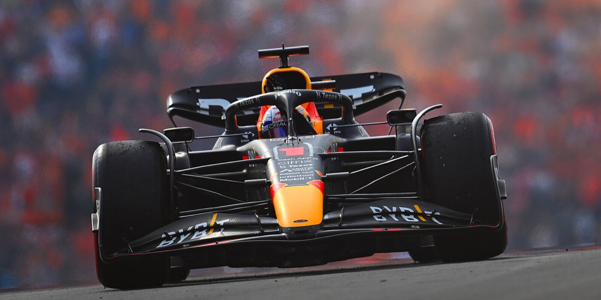 F1, Verstappen è un cannibale: decimo trionfo