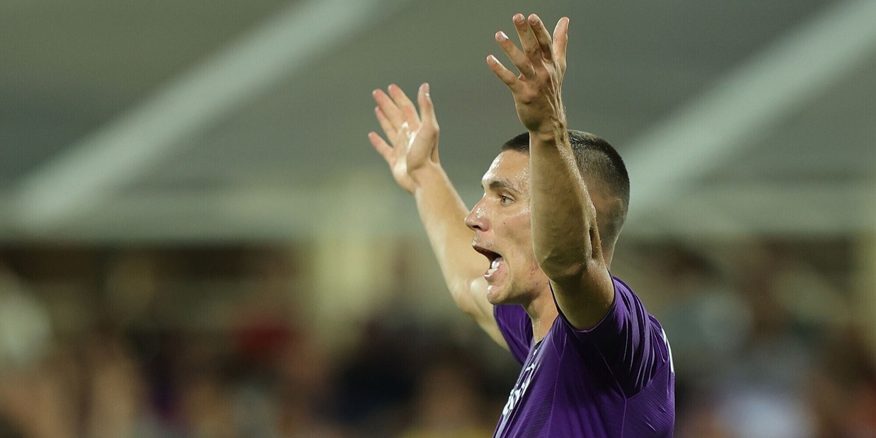 Fiorentina, Milenkovic gli esami confermano: lesione all'adduttore